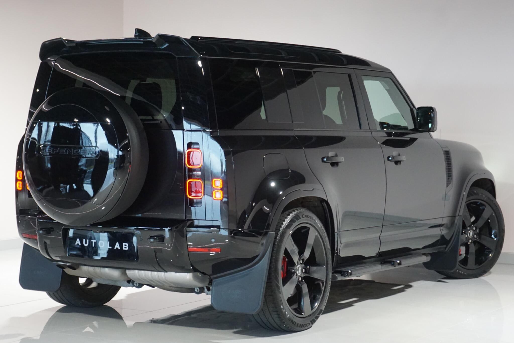 Land Rover Defender 110 3.0 D350 MHEV X-Dynamic HSE SUV 5dr Diesel Auto 4WD Euro 6 (s/s) (350 ps)